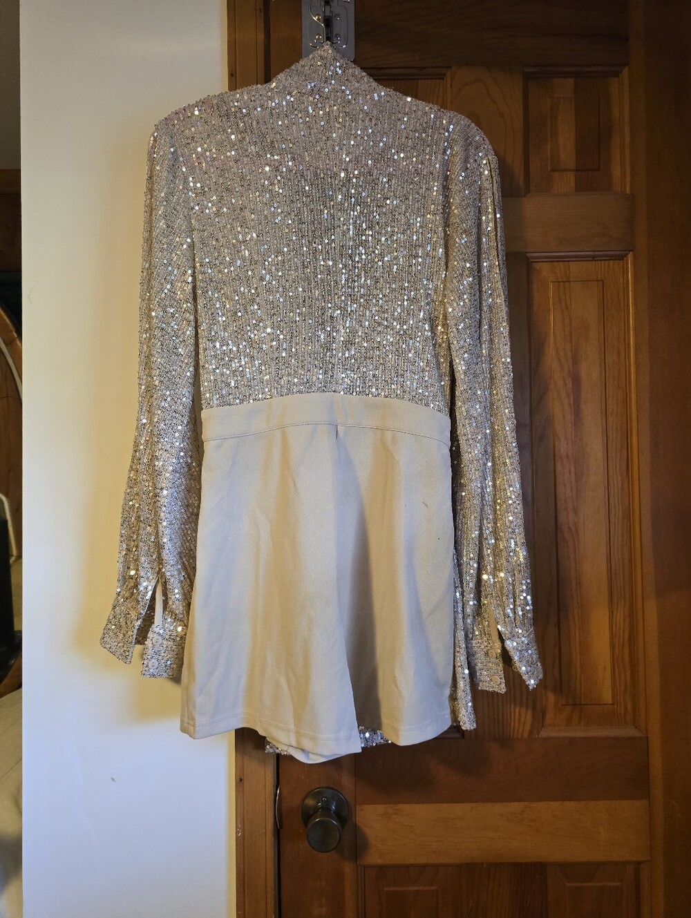 FashionNova Gold Sequin Shorts with Belt Wrap NWT - Picture 8 of 16